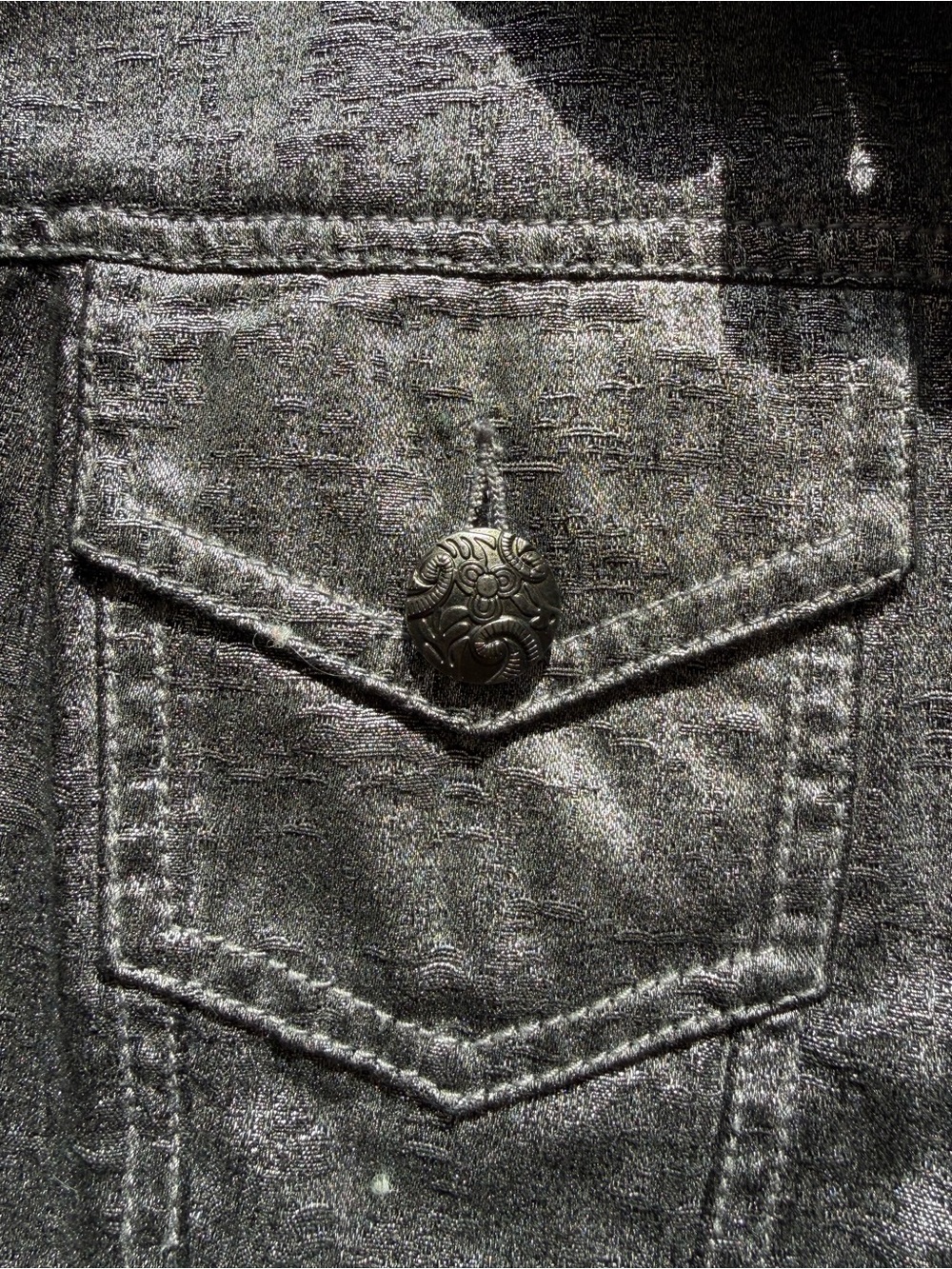 Chicos-Like New Woman’s Chic Metallic Gunmetal Button Up Jacket Size 1 (Medium) - Picture 5 of 11